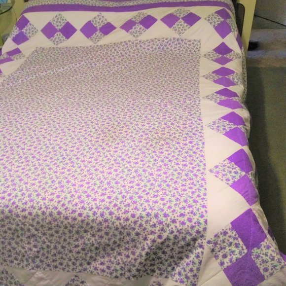 Handmade Lilac Quilt 84
